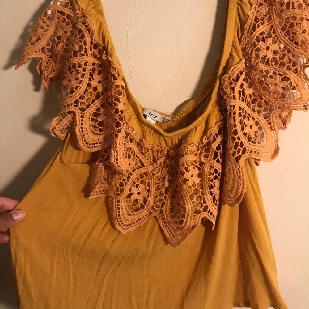 Mustard top